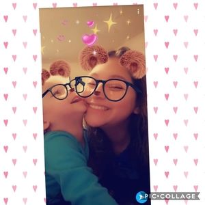 Meet your Posher, Perla